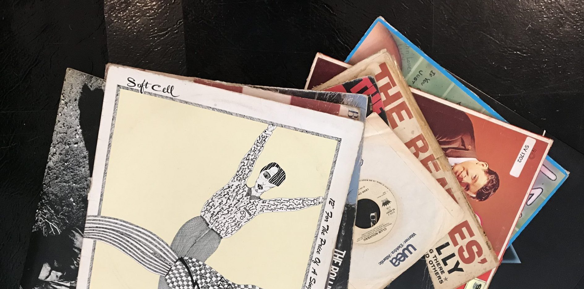 The best places to find vintage vinyl records online.